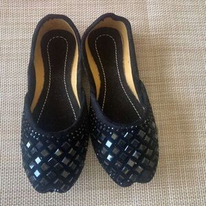 Black Embellished toddler girls Slip-On khussa flats